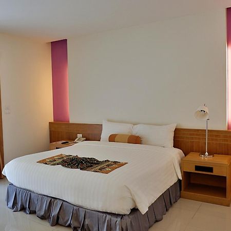 Tinidee Golf Resort Phuket - Sha Extra Plus Kathu Kültér fotó