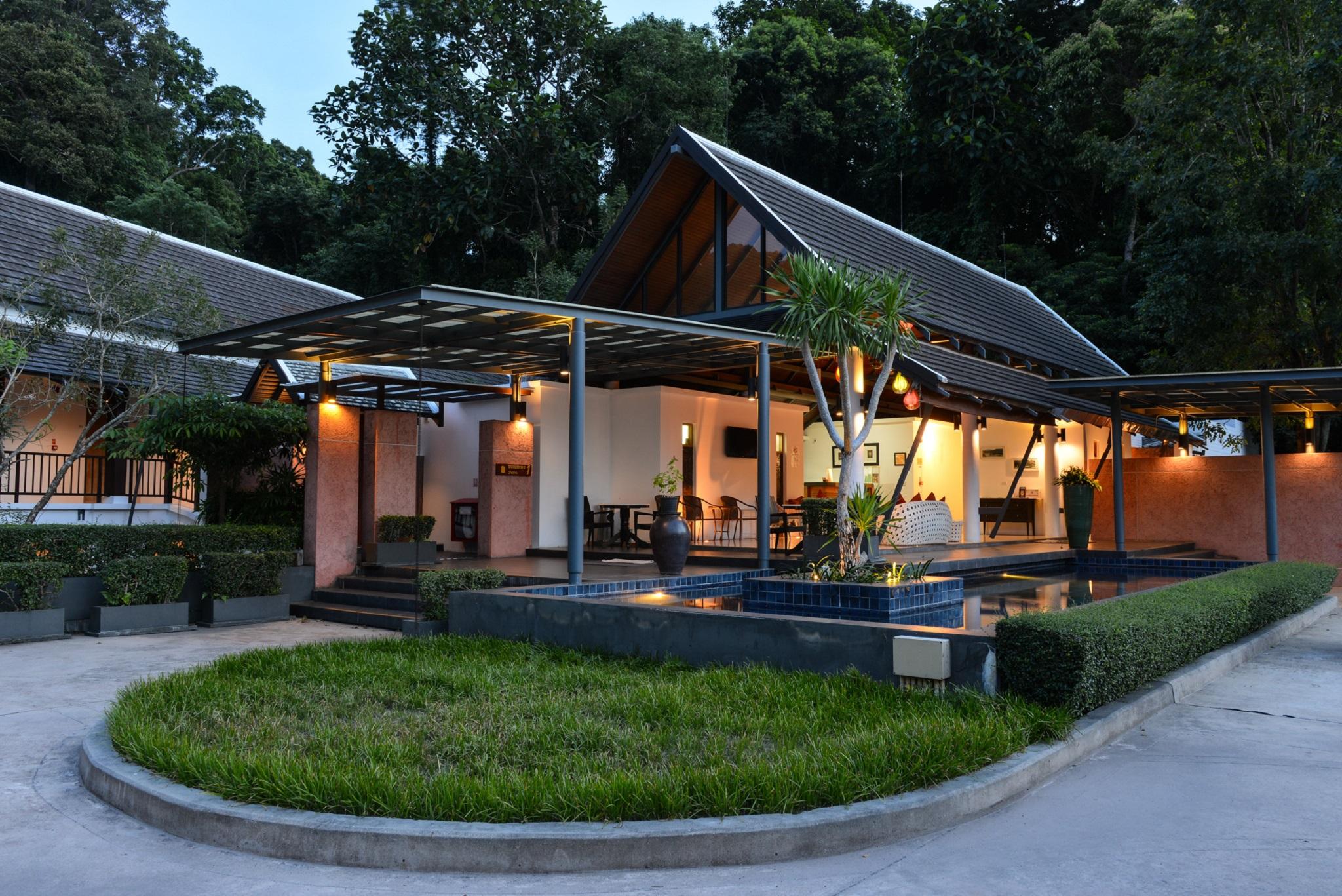 Tinidee Golf Resort Phuket - Sha Extra Plus Kathu Kültér fotó