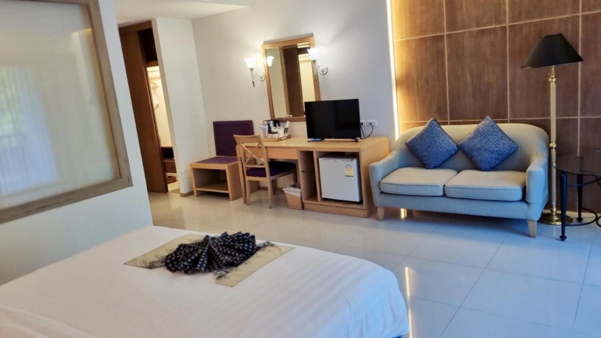 Tinidee Golf Resort Phuket - Sha Extra Plus Kathu Kültér fotó