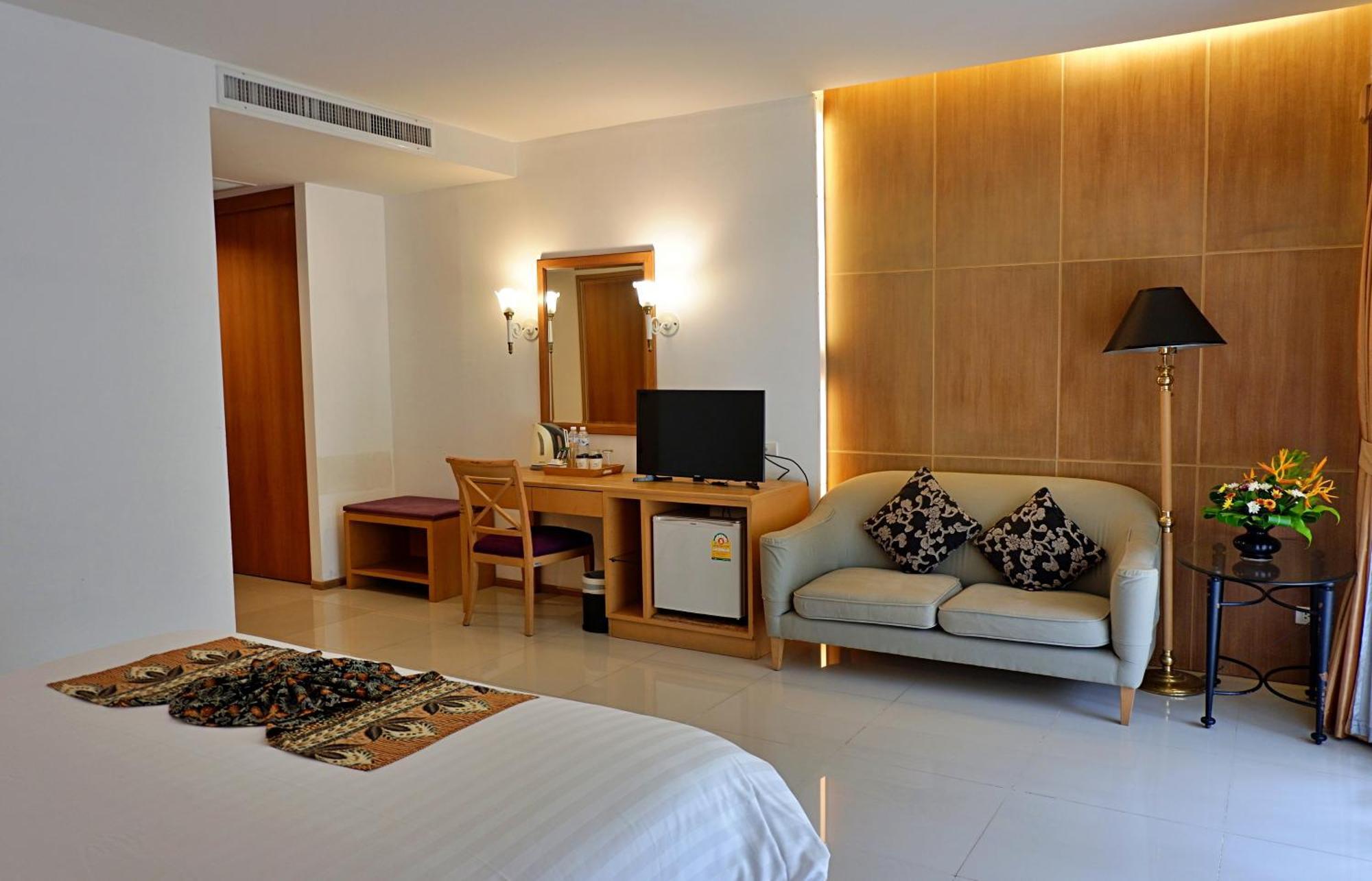 Tinidee Golf Resort Phuket - Sha Extra Plus Kathu Kültér fotó