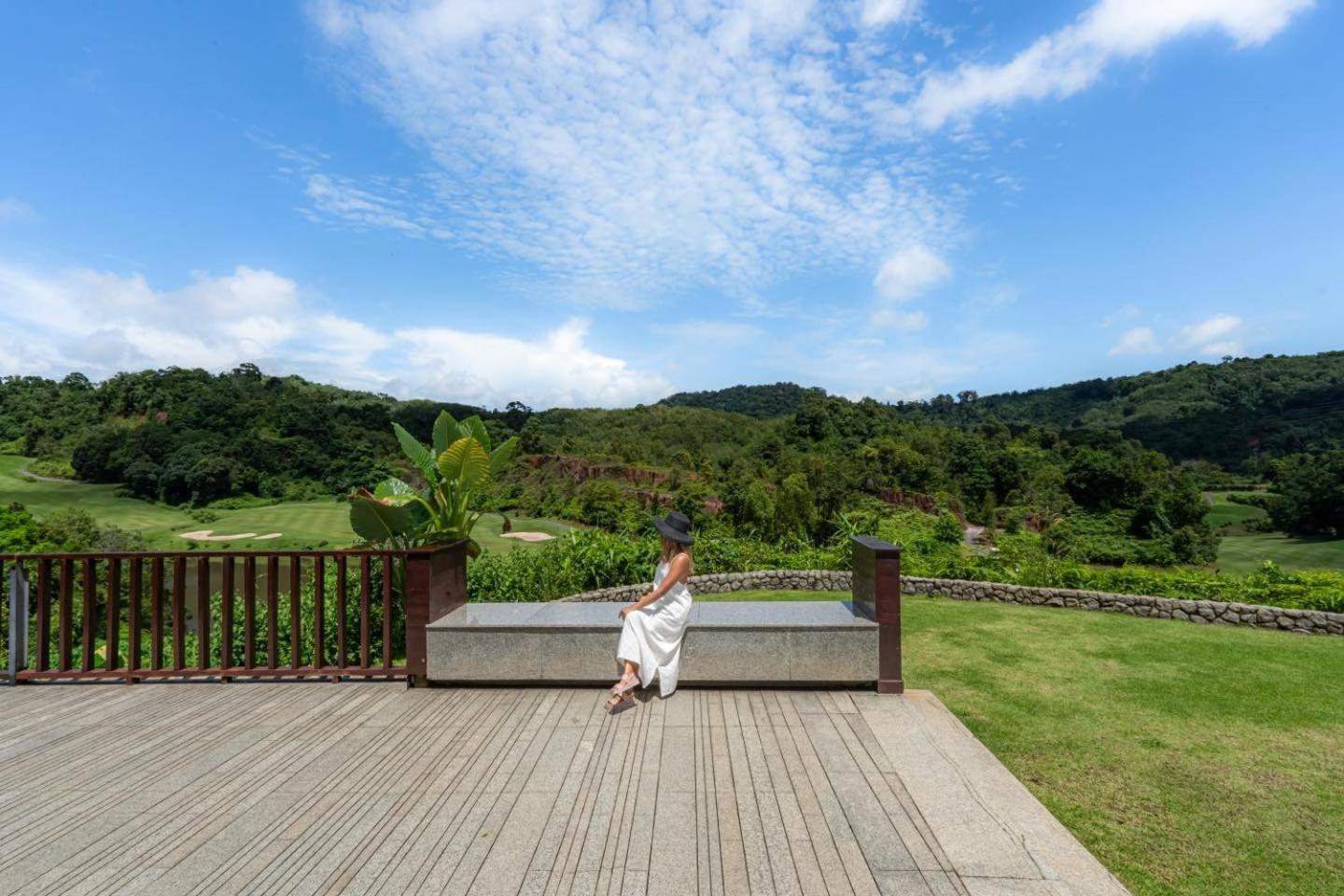 Tinidee Golf Resort Phuket - Sha Extra Plus Kathu Kültér fotó